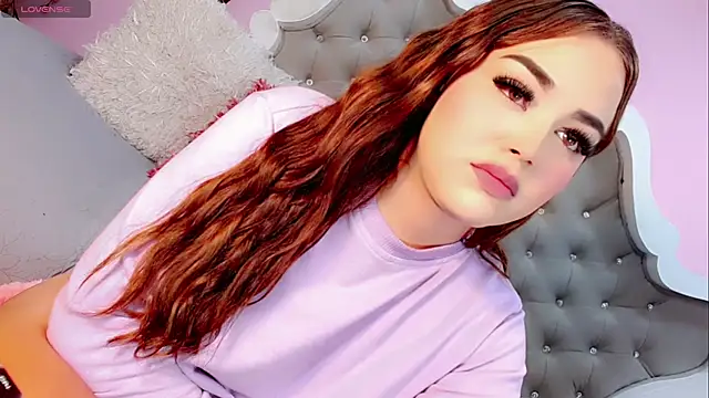 Sophia-Isabella online show from 02.17.25