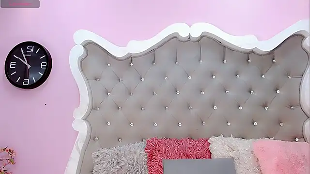 Sophia-Isabella online show from 02.23.25