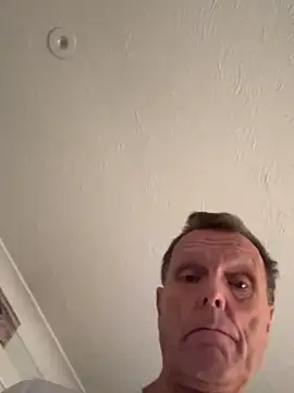 Snapshot of maturemale2024 chatting on 11.29.25 maturemale2024 online show from 11.29.25