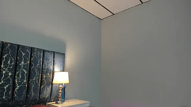 Snapshot of Sophia_Lemos chatting on 10.23.25 Sophia Lemos online show from 10.23.25