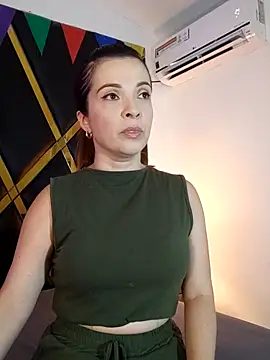 Snapshot of Adel_Nesbiit chatting on 10.03.25 Adel Nesbiit online show from 10.03.25