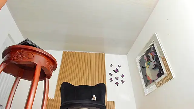 Snapshot of nathaly_sara_ chatting on 10.24.25 nathaly sara online show from 10.24.25