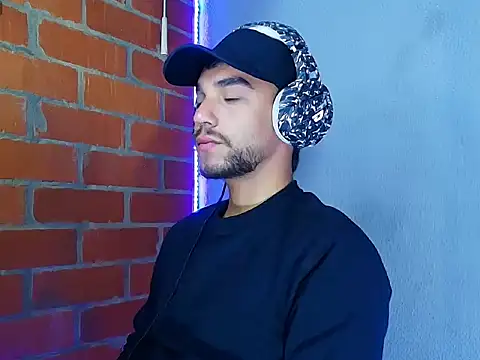 Leandro valenzuela online show from 09.15.25