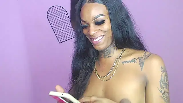 Snapshot of badgirls_cx chatting on 01.14.25 badgirls cx online show from 01.14.25