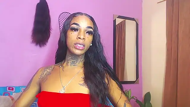 Snapshot of badgirls_cx chatting on 10.19.25 badgirls cx online show from 10.19.25