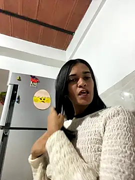 Snapshot of Biancasantillana chatting on 10.16.25 Biancasantillana online show from 10.16.25