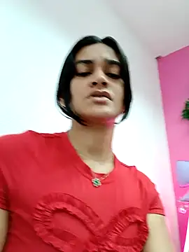 Snapshot of Biancasantillana chatting on 12.17.25 Biancasantillana online show from 12.17.25