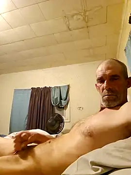 Snapshot of cassinova68 chatting on 02.24.25 cassinova68 online show from 02.24.25