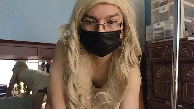 Snapshot of Sandrasaa chatting on 12.01.24 Sandrasaa online show from 12.01.24