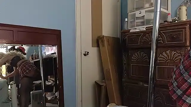 Snapshot of Sandrasaa chatting on 12.10.24 Sandrasaa online show from 12.10.24