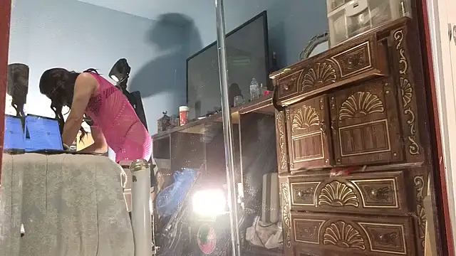 Snapshot of Sandrasaa chatting on 09.09.25 Sandrasaa online show from 09.09.25