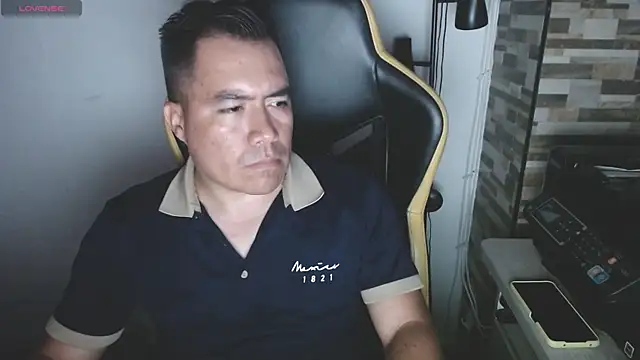 Jhonatan Morales S online show from 04.04.26