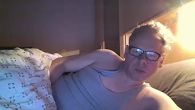 Snapshot of kinkyslet8 chatting on 01.06.26 kinkyslet8 online show from 01.06.26