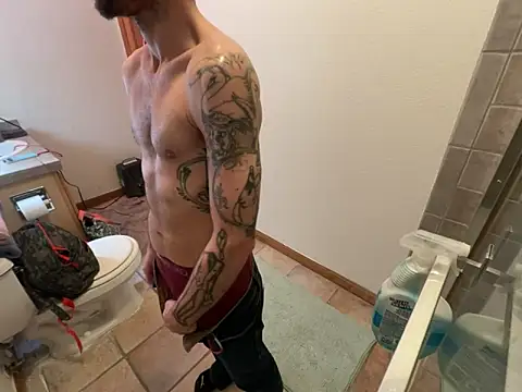 Snapshot of RuffClvb chatting on 12.10.24 RuffClvb online show from 12.10.24