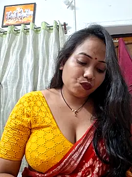 Snapshot of DREAM_GIRL-30 chatting on 11.25.25 DREAM GIRL-30 online show from 11.25.25