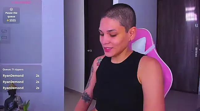 Charlee pink online show from 12.28.24