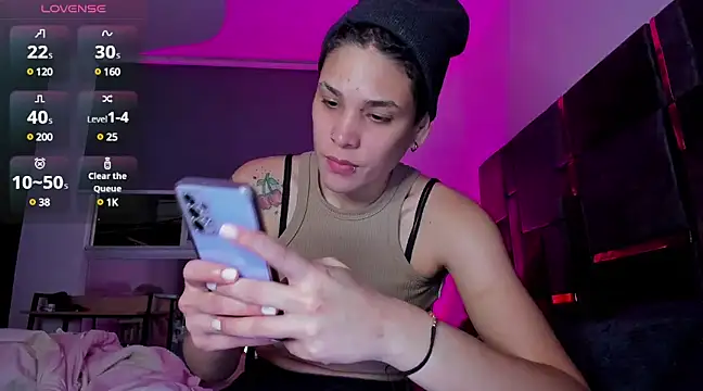 Charlee pink online show from 02.18.25