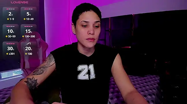 Charlee pink online show from 03.05.25