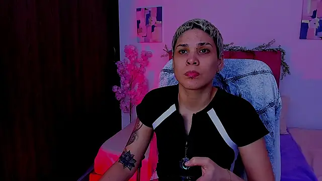 Charlee pink online show from 10.18.25