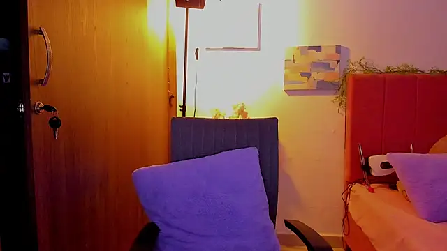 Charlee pink online show from 03.26.26