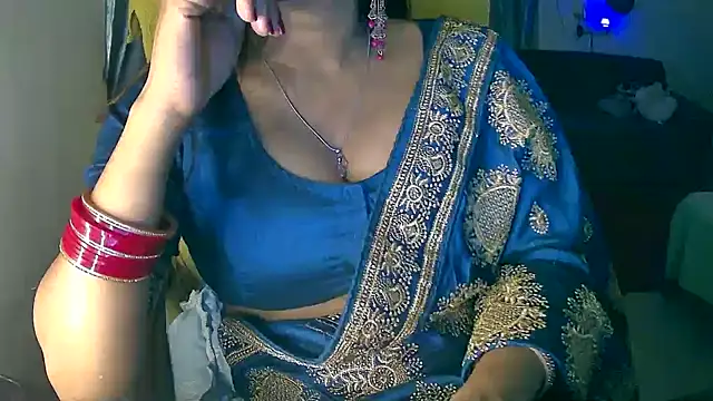 Cute-Tara online show from 11.22.25