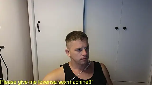 Snapshot of BigL0ve chatting on 07.19.26 BigL0ve online show from 07.19.26
