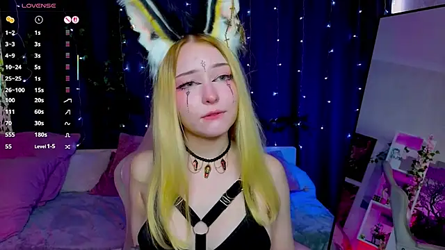 ElswythCovil online show from 09.17.25