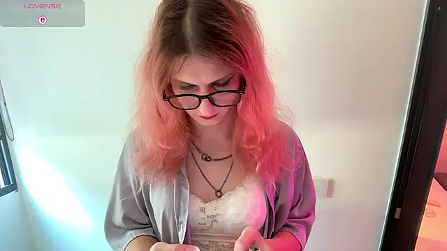 Alice Pinkhead online show from 07.21.26