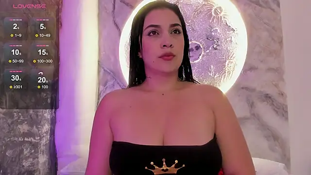 Snapshot of brianaGuzman chatting on 03.17.25 brianaGuzman online show from 03.17.25