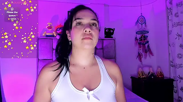 Snapshot of brianaGuzman chatting on 12.03.25 brianaGuzman online show from 12.03.25