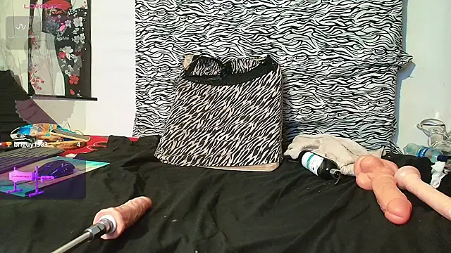 perla mature online show from 02.28.25