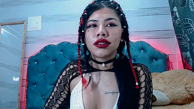 Snapshot of lily_jamesx chatting on 03.18.25 lily jamesx online show from 03.18.25