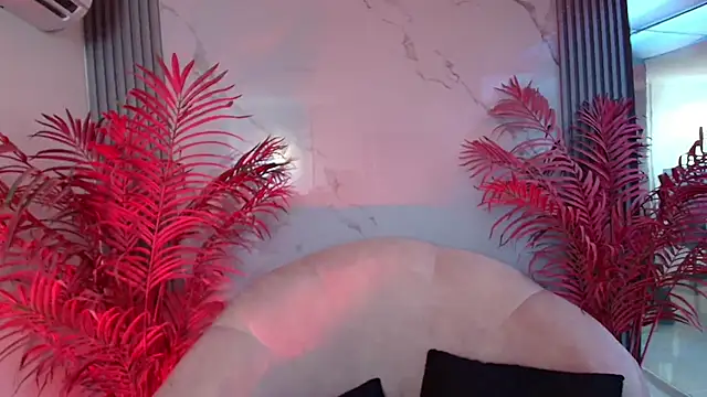 EvaHalsey online show from 12.03.25