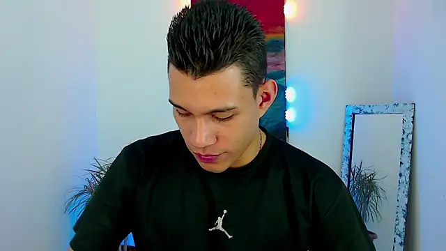 Snapshot of dirtyboy_23 chatting on 02.12.25 dirtyboy 23 online show from 02.12.25