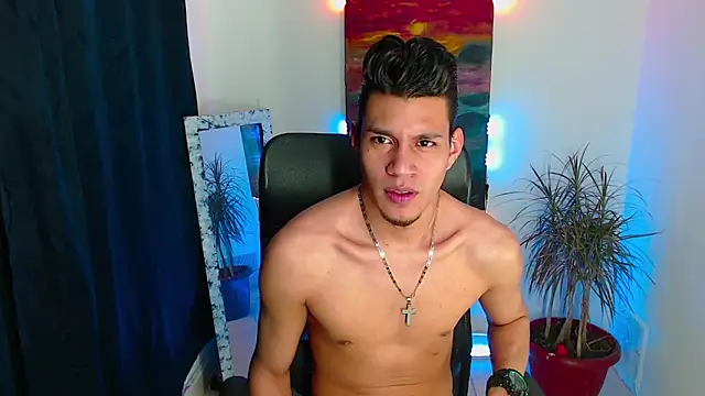 Snapshot of dirtyboy_23 chatting on 10.10.25 dirtyboy 23 online show from 10.10.25