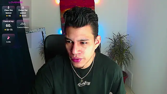 Snapshot of dirtyboy_23 chatting on 12.23.25 dirtyboy 23 online show from 12.23.25