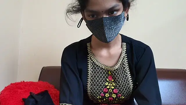 Srabontii online show from 12.04.25