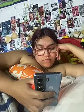 dafne19  online show from 09.23.25