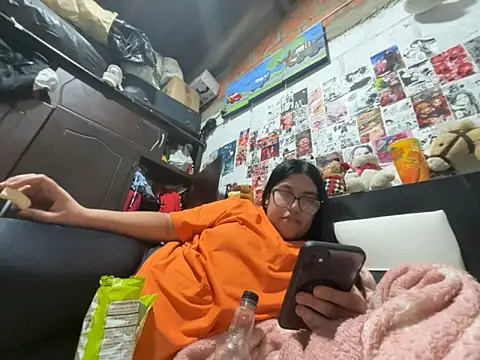 dafne19  online show from 04.14.26