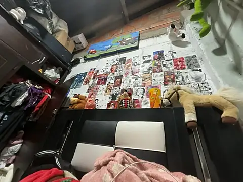 dafne19  online show from 04.18.26