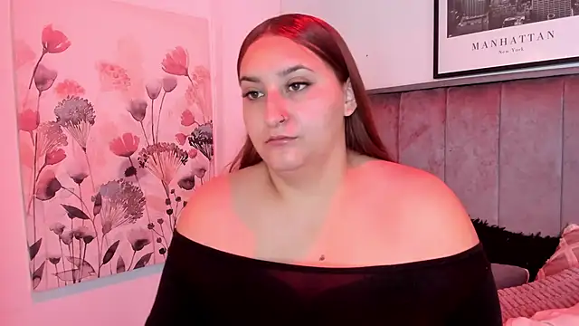 Snapshot of Alaia_Cute chatting on 01.09.26 Alaia Cute online show from 01.09.26