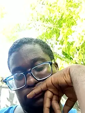 Snapshot of Jeanlaurent972 chatting on 10.24.25 Jeanlaurent972 online show from 10.24.25