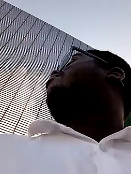 Snapshot of Jeanlaurent972 chatting on 11.06.25 Jeanlaurent972 online show from 11.06.25