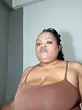 Snapshot of hugemelonsxxx chatting on 02.11.25 hugemelonsxxx online show from 02.11.25