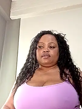 Snapshot of hugemelonsxxx chatting on 10.22.25 hugemelonsxxx online show from 10.22.25