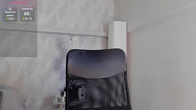 Snapshot of CyntiaAdams chatting on 01.10.25 CyntiaAdams online show from 01.10.25