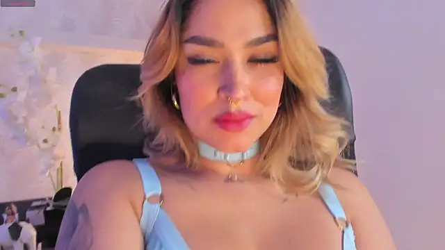 Snapshot of CyntiaAdams chatting on 01.30.25 CyntiaAdams online show from 01.30.25