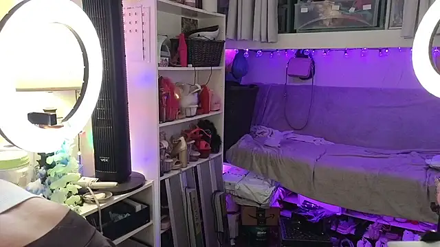 Snapshot of cunty_tranny_lydia chatting on 11.04.25 cunty tranny lydia online show from 11.04.25