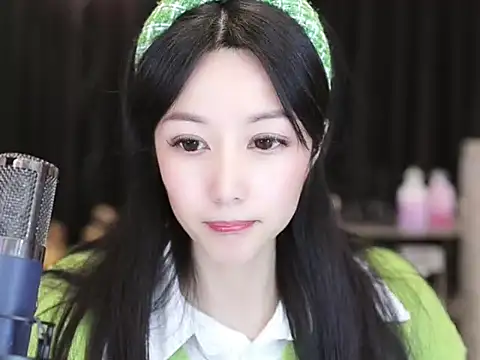 Nuyoah-77 online show from 01.24.25