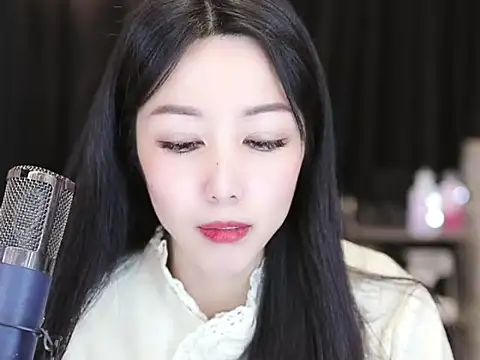 Nuyoah-77 online show from 02.03.25